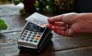 Contactless Payments: The Convenience of Tap-and-Go Abroad