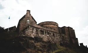 Tips for Traveling in Edinburgh: Scottish Heritage and Castles