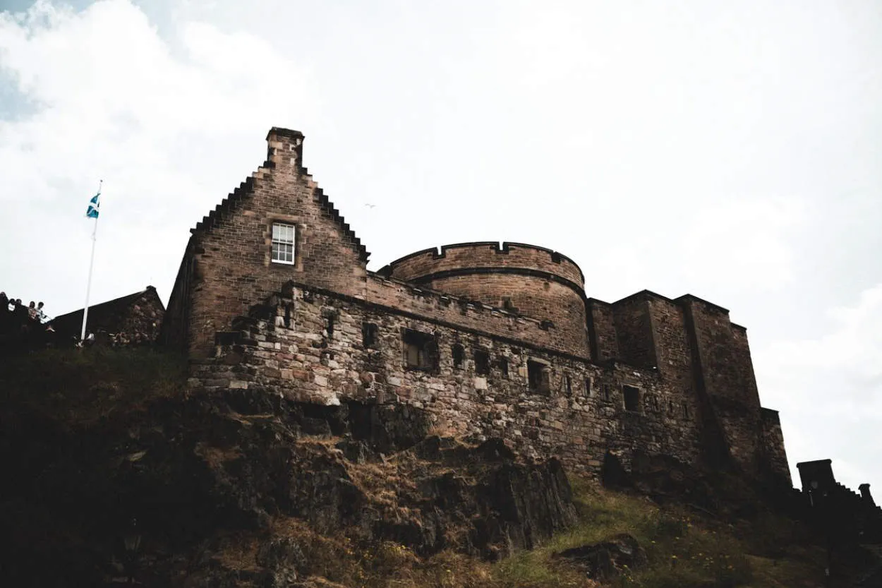 Tips for Traveling in Edinburgh: Scottish Heritage and Castles